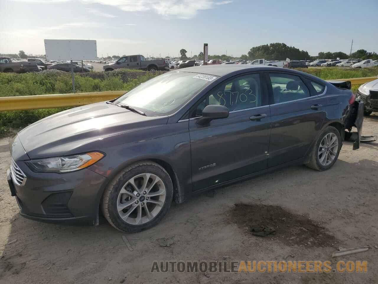 3FA6P0LU5KR257118 FORD FUSION 2019