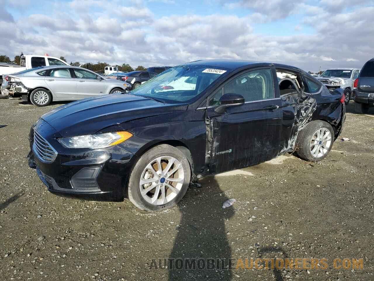 3FA6P0LU5KR265476 FORD FUSION 2019