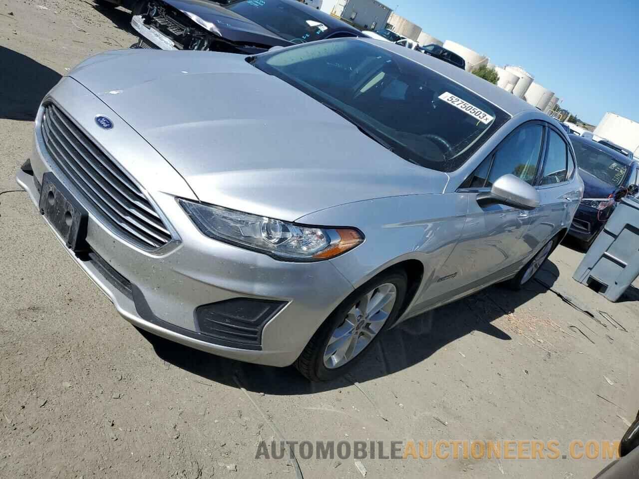 3FA6P0LU5KR272220 FORD FUSION 2019