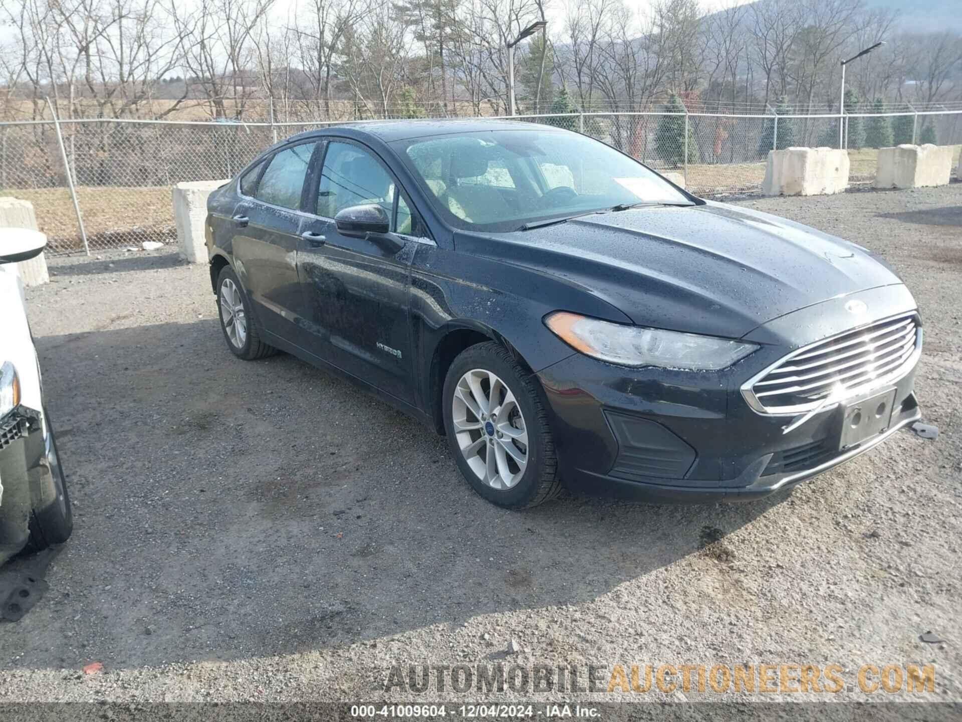 3FA6P0LU5KR279538 FORD FUSION HYBRID 2019