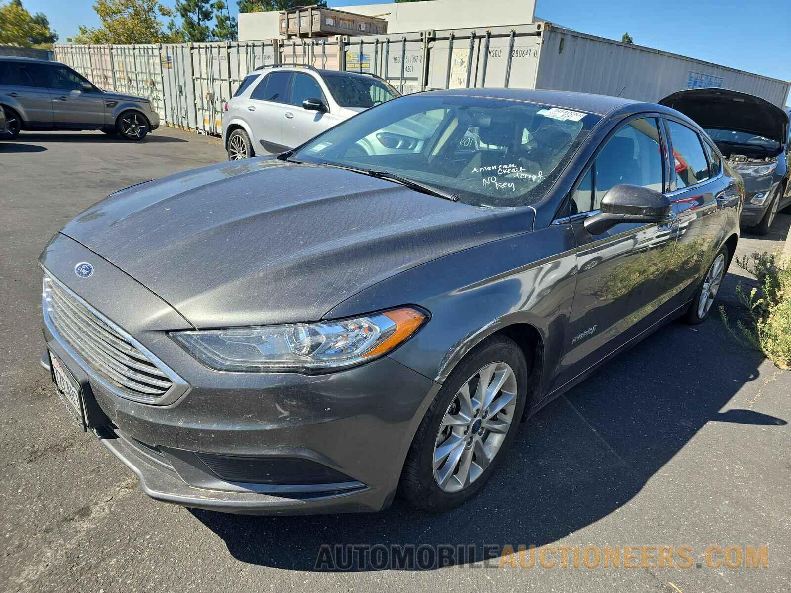 3FA6P0LU6HR408721 Ford Fusion Hybrid 2017