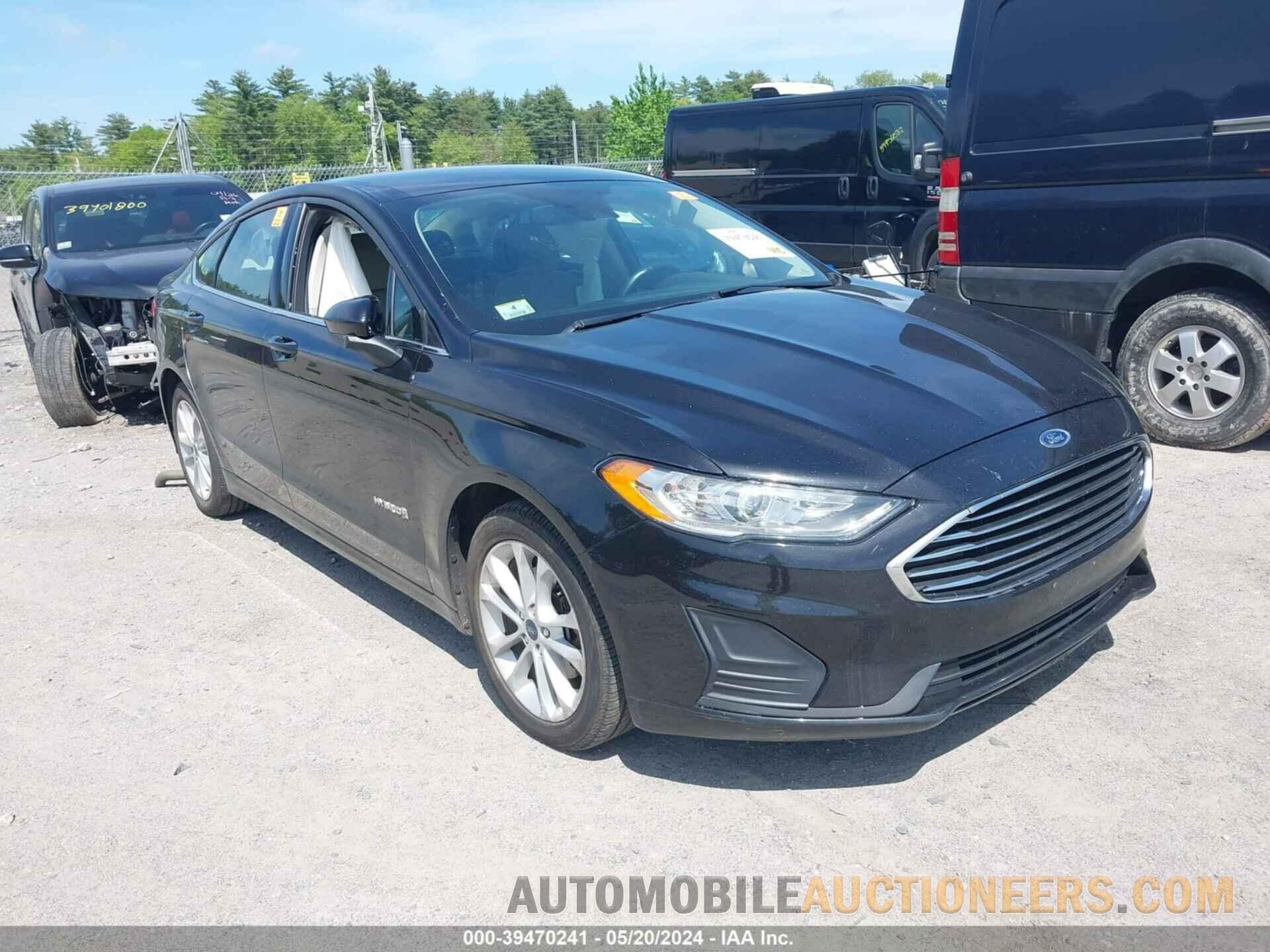 3FA6P0LU6KR138686 FORD FUSION HYBRID 2019