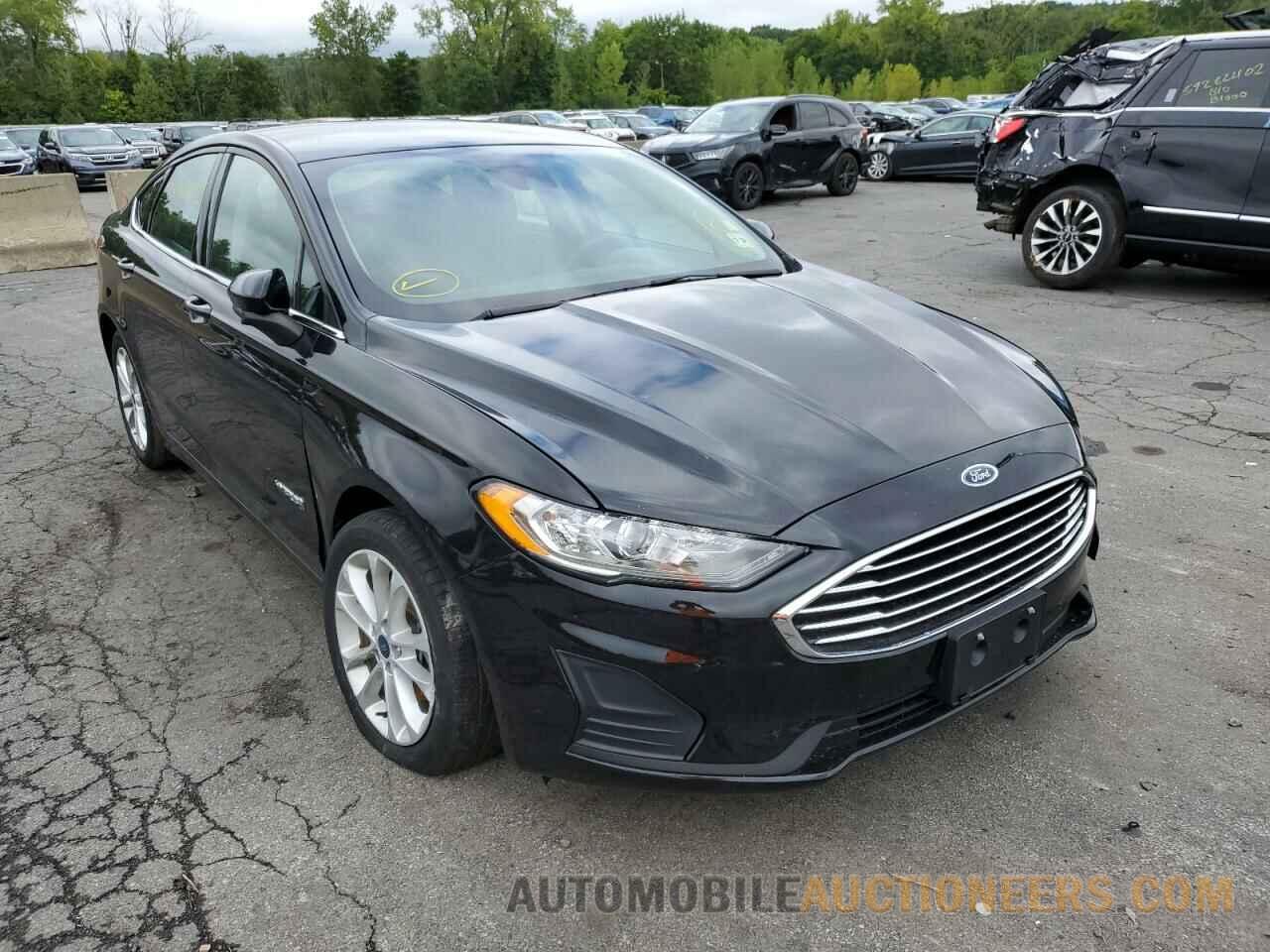 3FA6P0LU6KR157769 FORD FUSION 2019