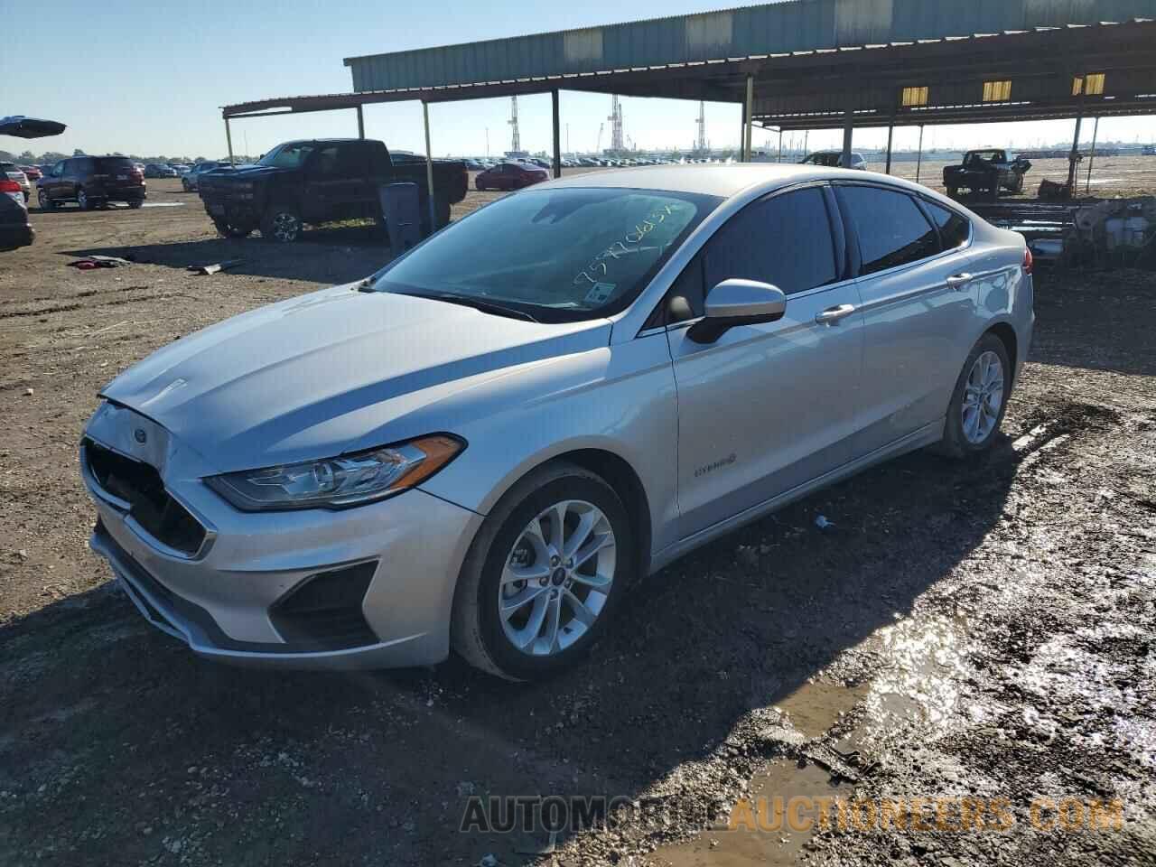 3FA6P0LU6KR204542 FORD FUSION 2019