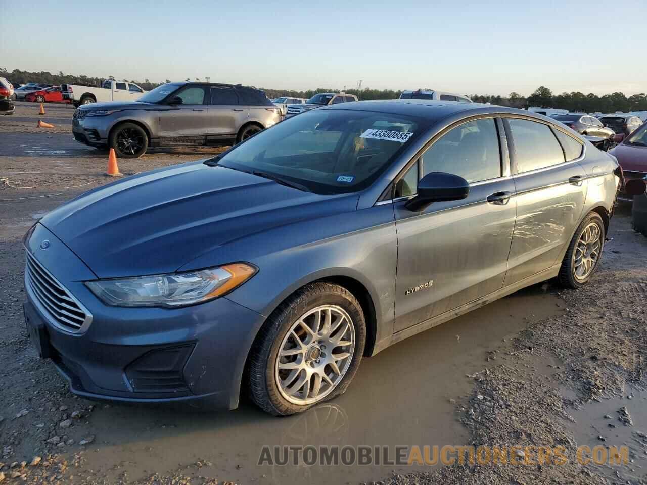 3FA6P0LU6KR206596 FORD FUSION 2019