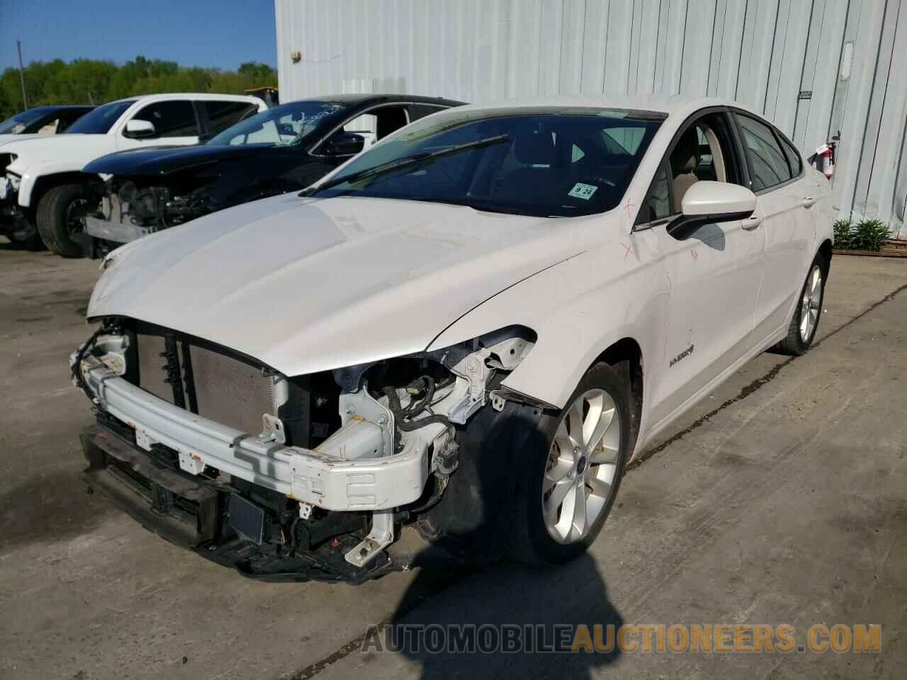 3FA6P0LU6KR212365 FORD FUSION 2019