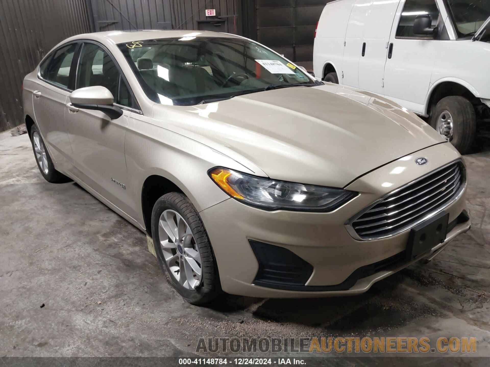 3FA6P0LU6KR212396 FORD FUSION HYBRID 2019