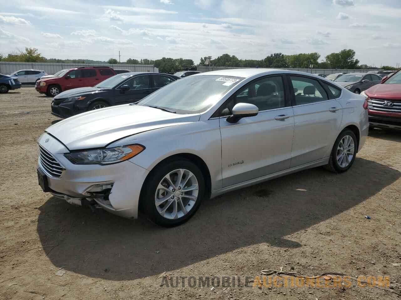 3FA6P0LU6KR221924 FORD FUSION 2019