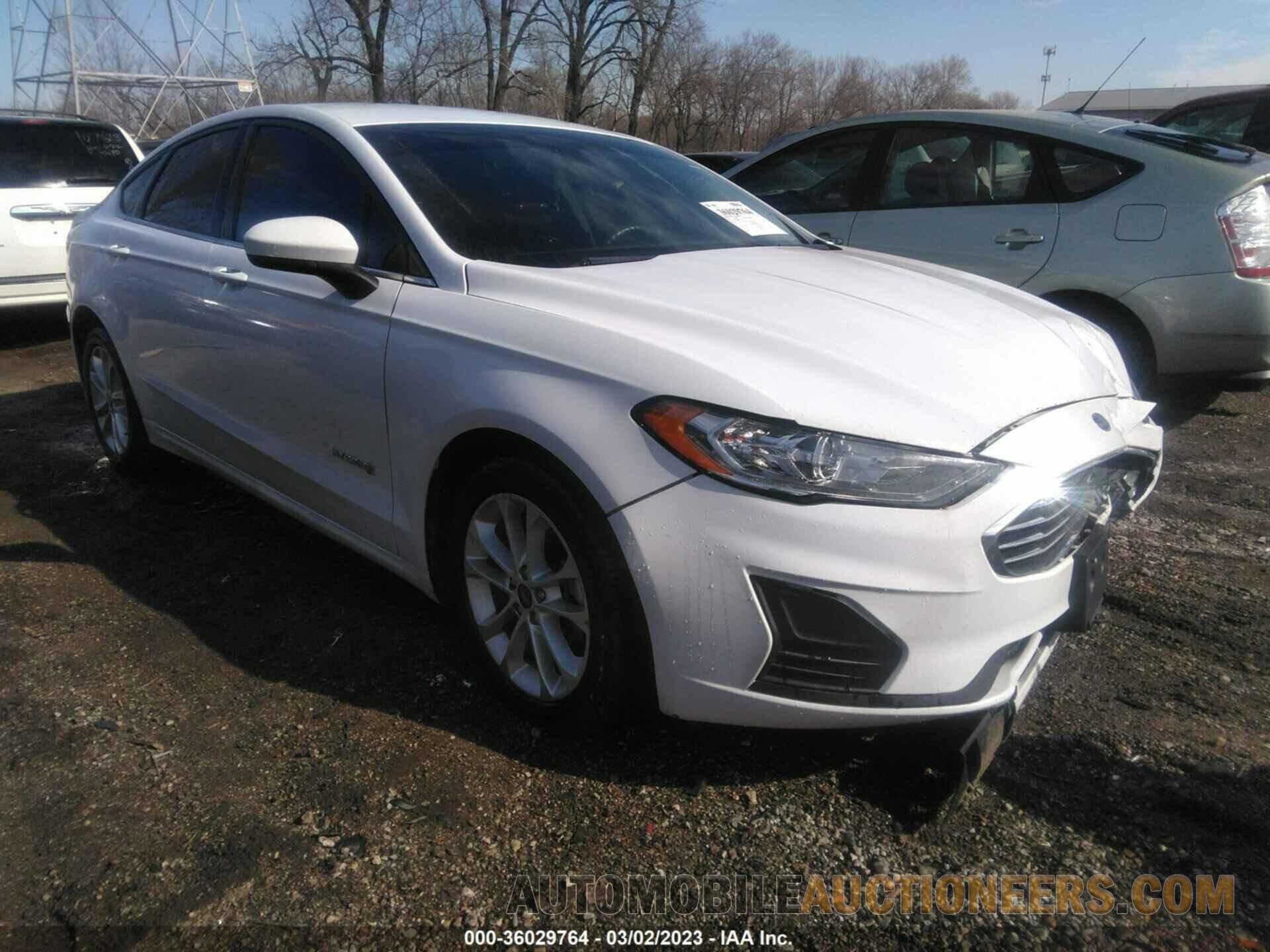 3FA6P0LU6KR226122 FORD FUSION HYBRID 2019