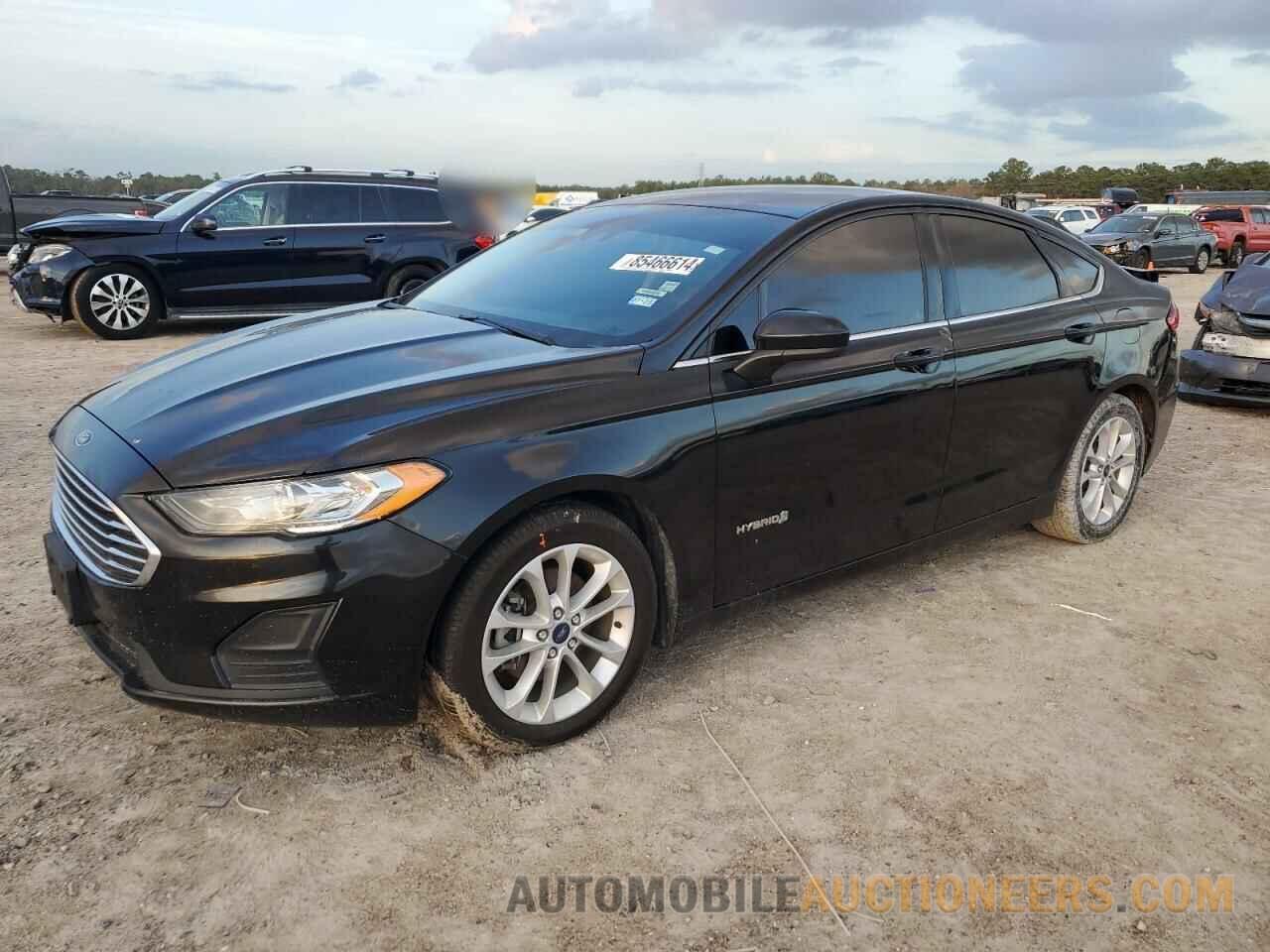 3FA6P0LU6KR235077 FORD FUSION 2019