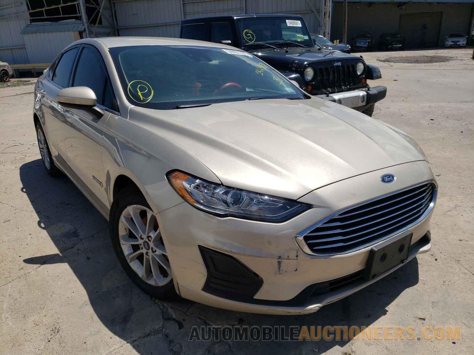 3FA6P0LU6KR242983 FORD FUSION 2019