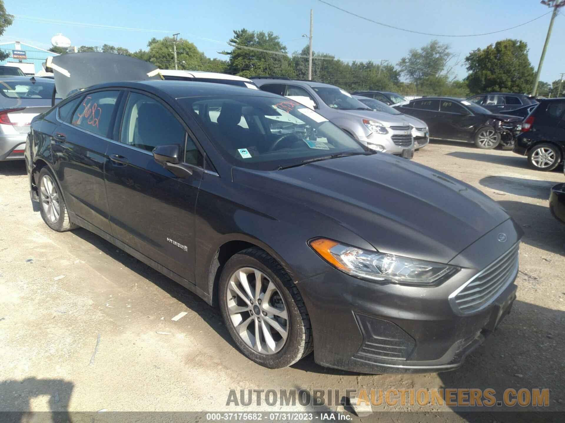 3FA6P0LU6KR269164 FORD FUSION HYBRID 2019