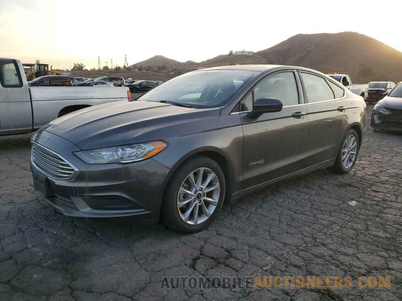 3FA6P0LU7HR196718 FORD FUSION 2017