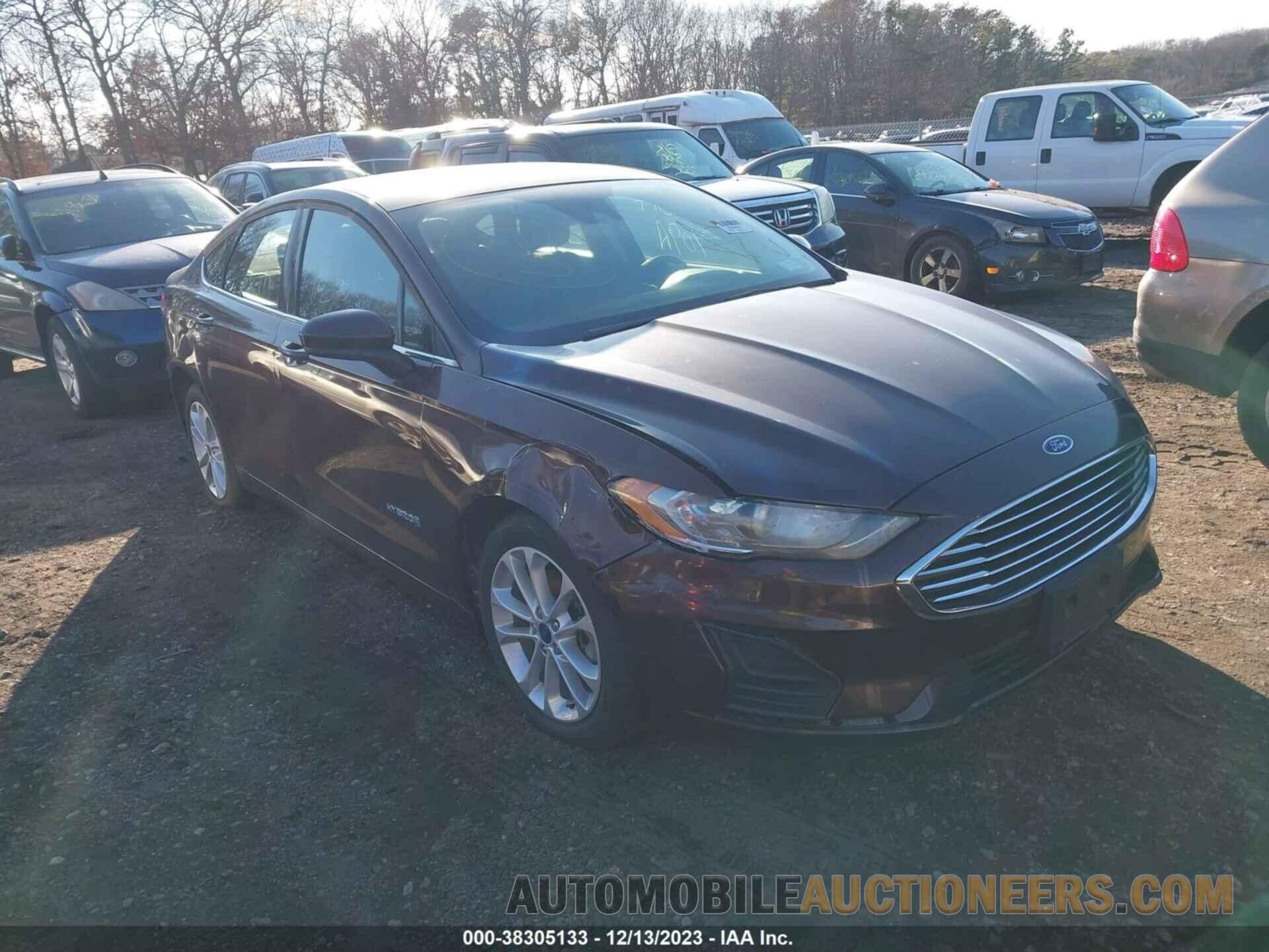 3FA6P0LU7KR125915 FORD FUSION HYBRID 2019