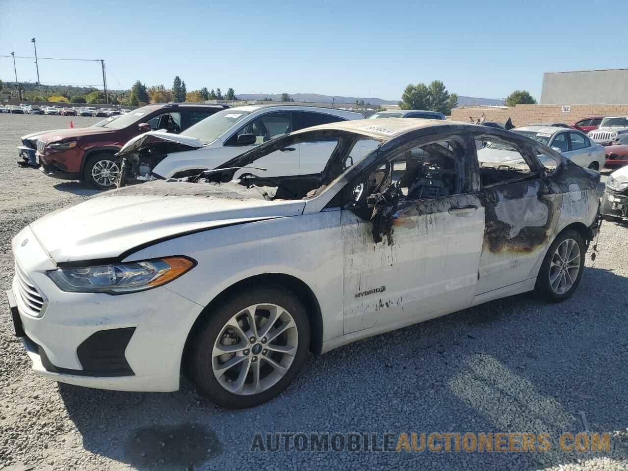 3FA6P0LU7KR134551 FORD FUSION 2019