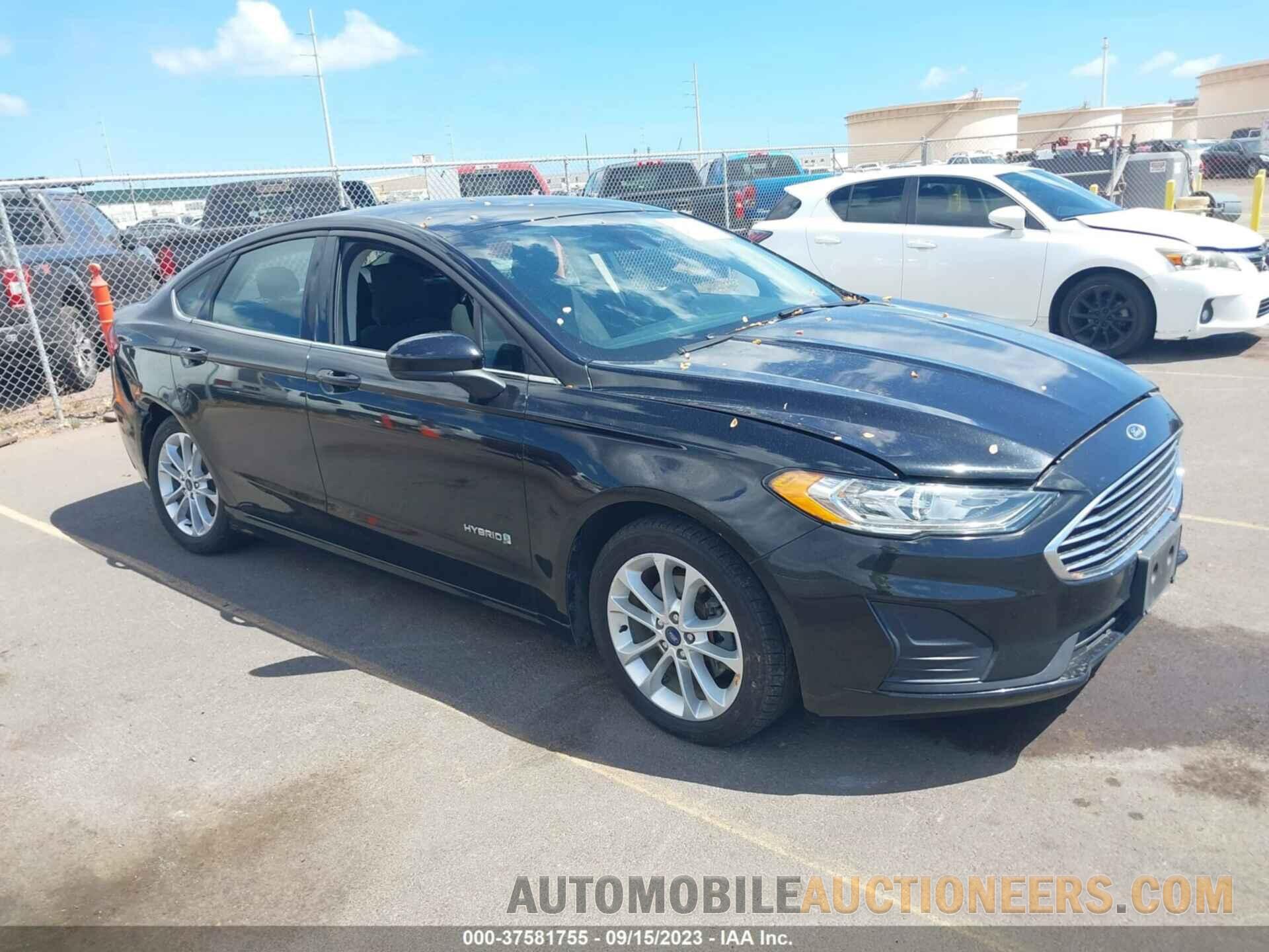 3FA6P0LU7KR185435 FORD FUSION HYBRID 2019