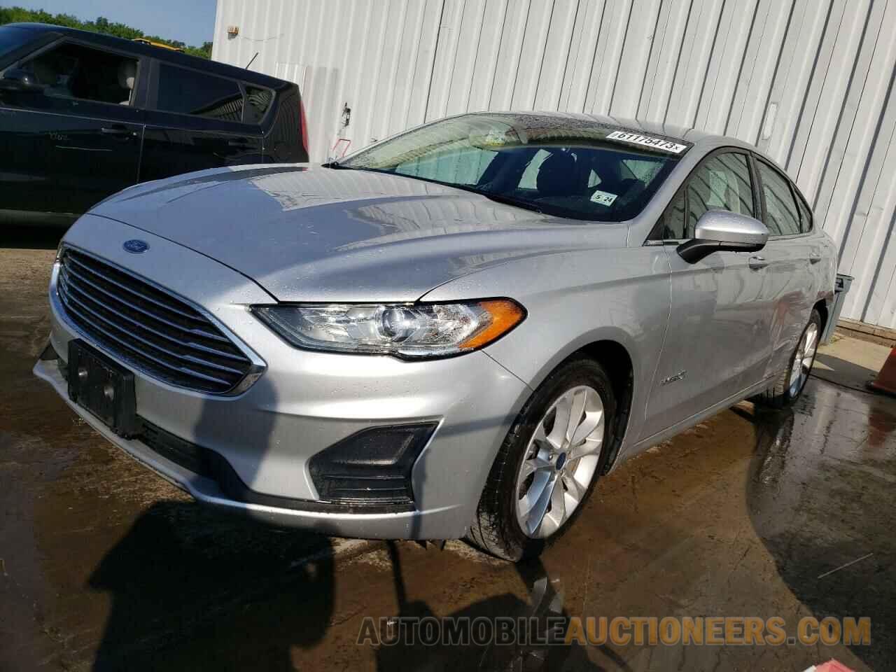 3FA6P0LU7KR208258 FORD FUSION 2019