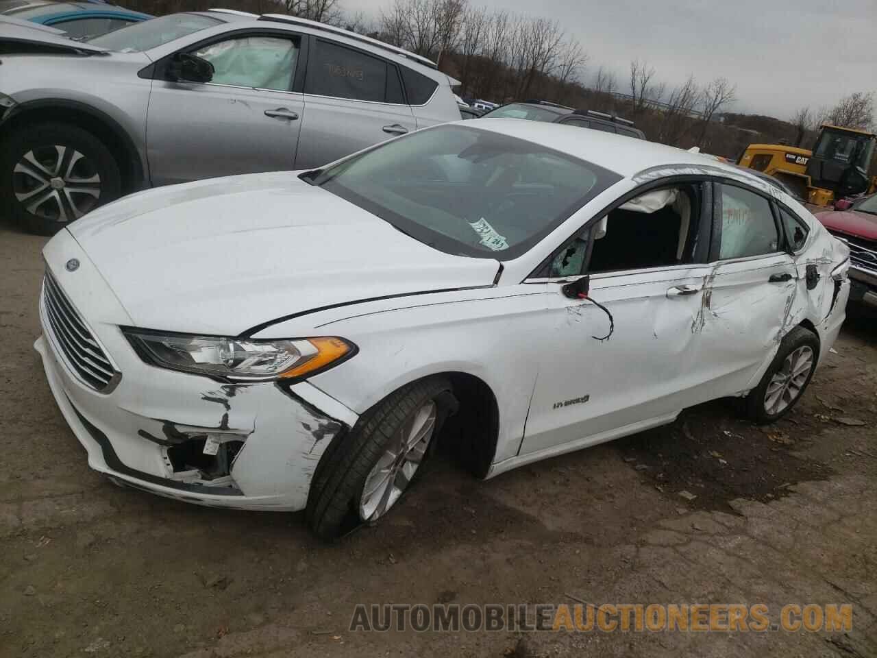 3FA6P0LU7KR208664 FORD FUSION 2019