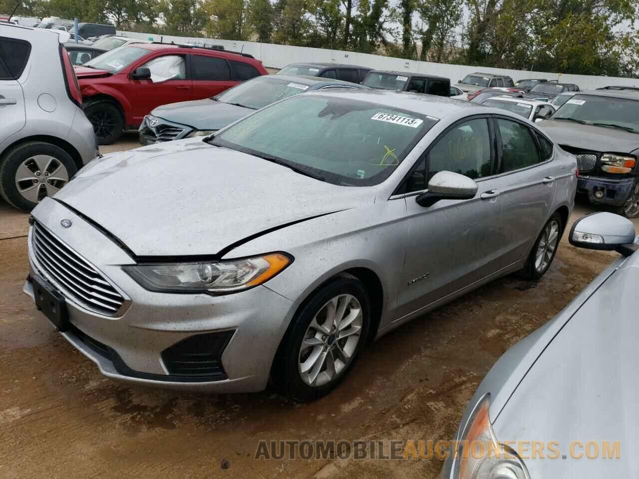 3FA6P0LU7KR220300 FORD FUSION 2019