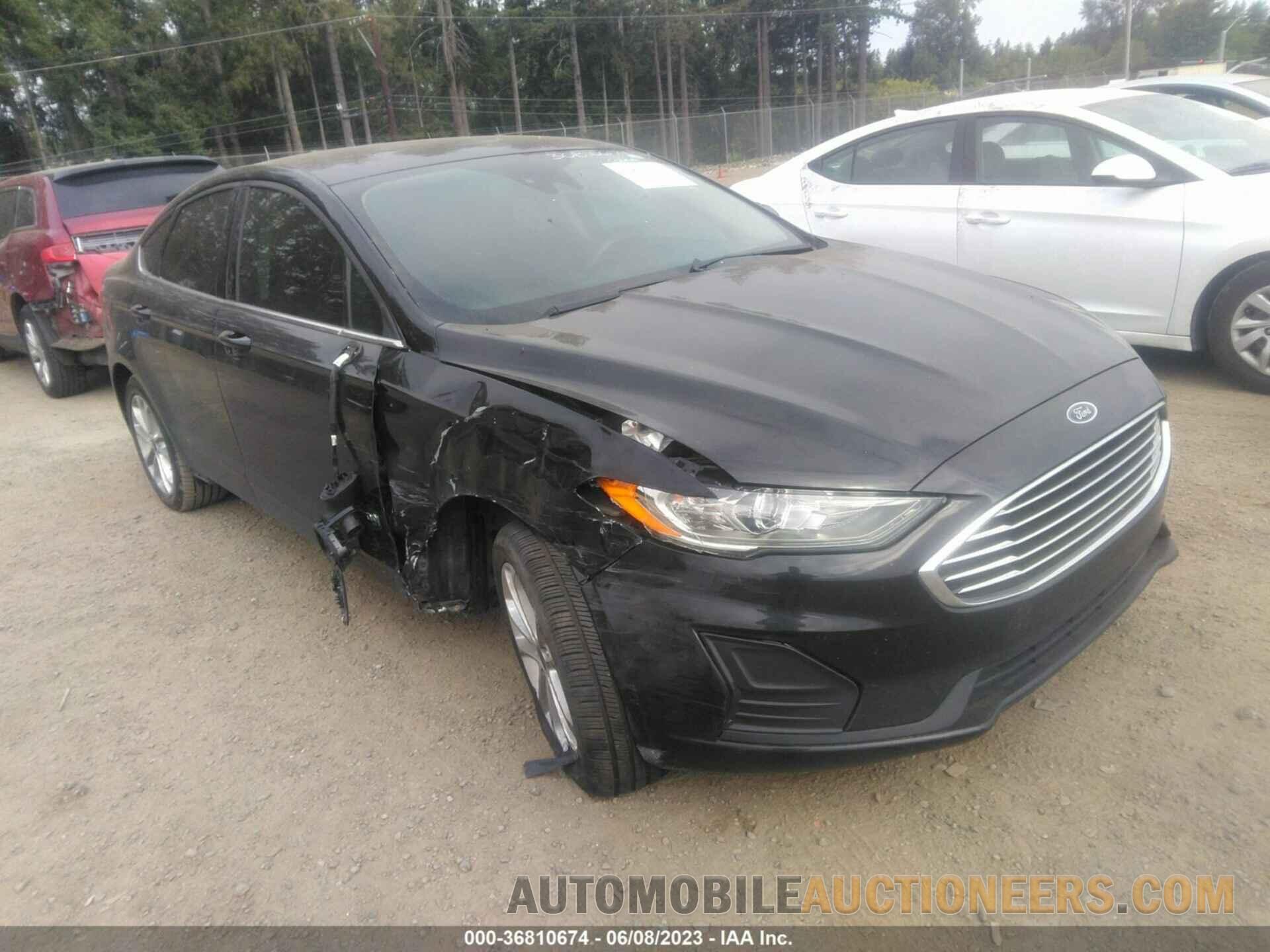 3FA6P0LU7KR225996 FORD FUSION HYBRID 2019