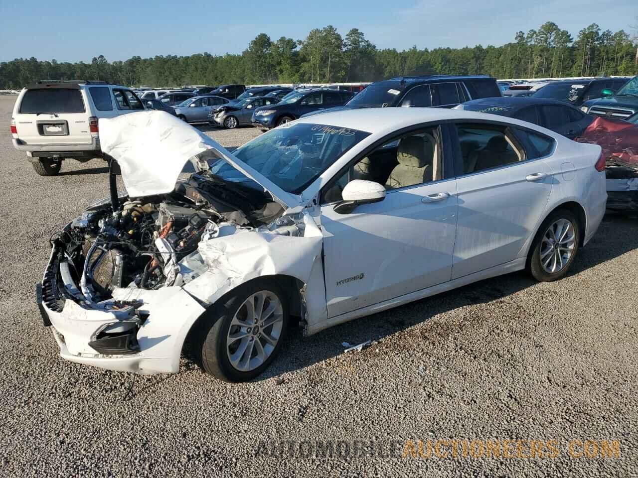 3FA6P0LU7KR235167 FORD FUSION 2019