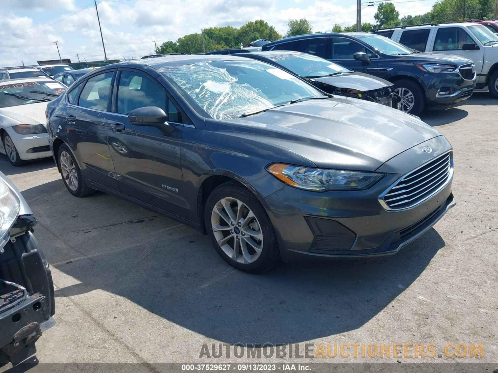 3FA6P0LU7KR242863 FORD FUSION 2019