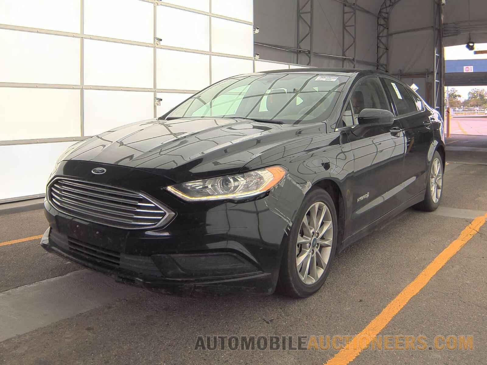 3FA6P0LU8HR387905 Ford Fusion Hybrid 2017