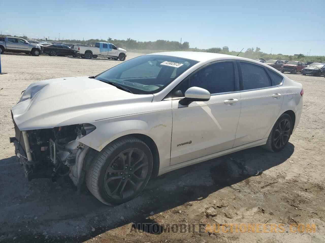 3FA6P0LU8JR274235 FORD FUSION 2018