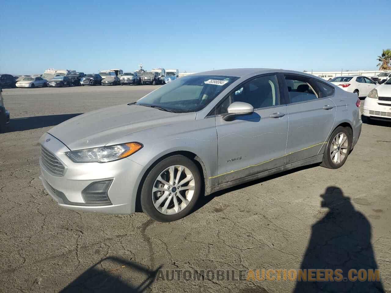 3FA6P0LU8KR105835 FORD FUSION 2019