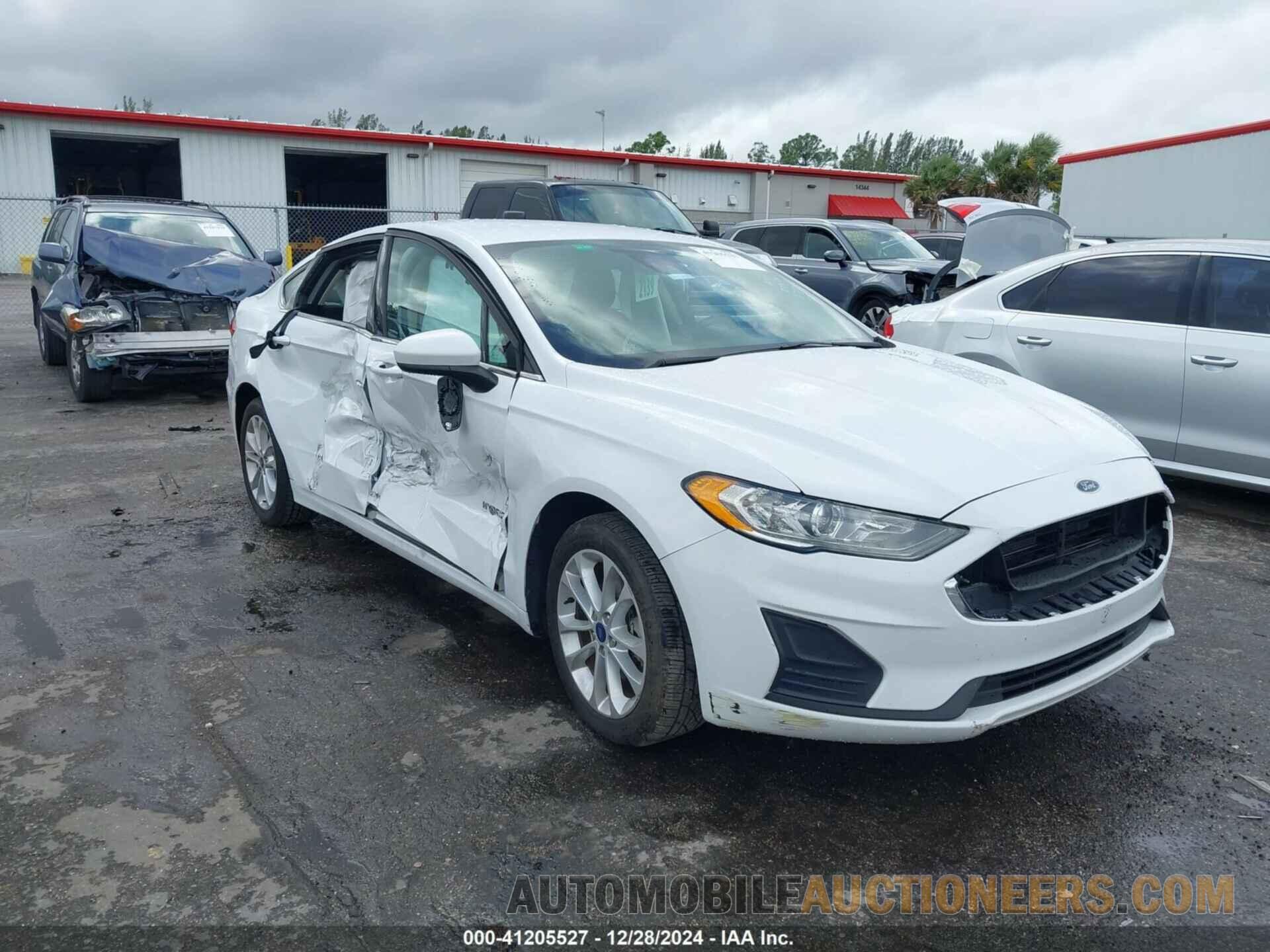 3FA6P0LU8KR167610 FORD FUSION HYBRID 2019