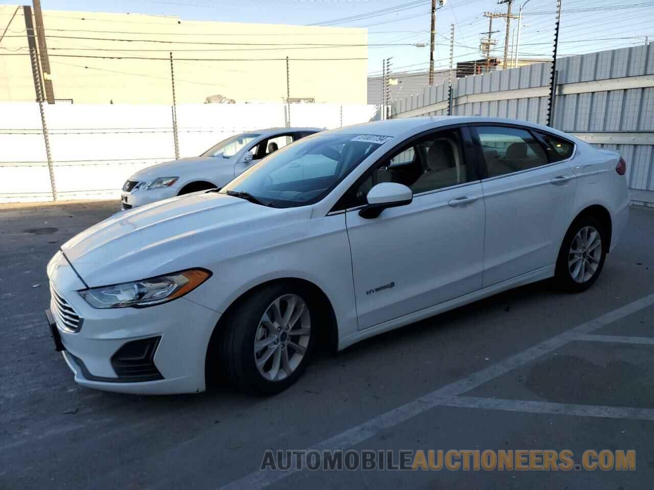 3FA6P0LU8KR188876 FORD FUSION 2019