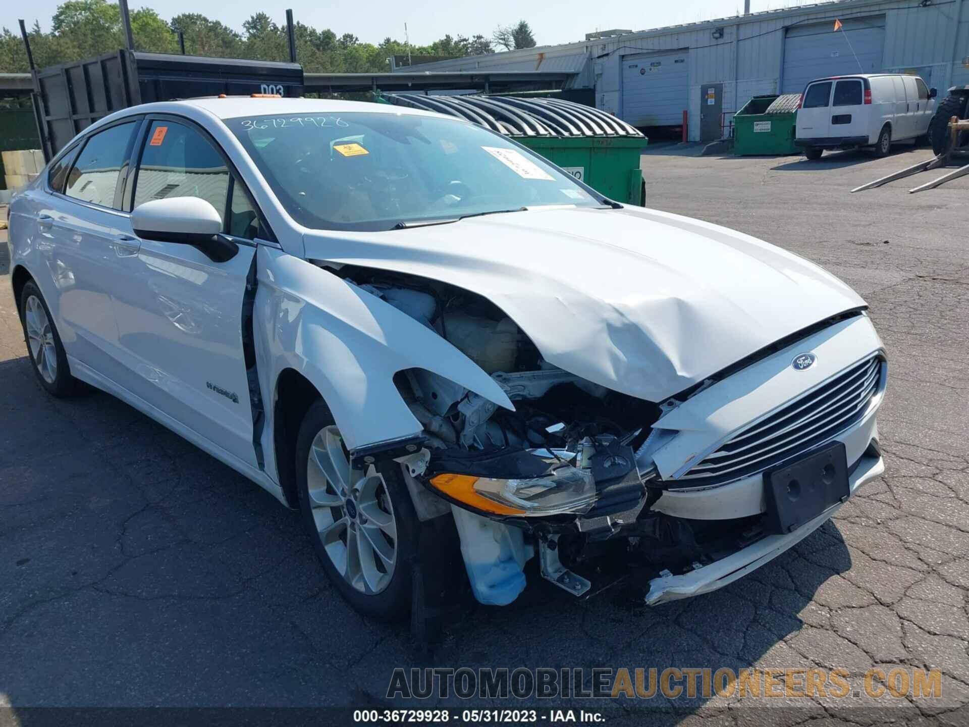 3FA6P0LU8KR192054 FORD FUSION HYBRID 2019