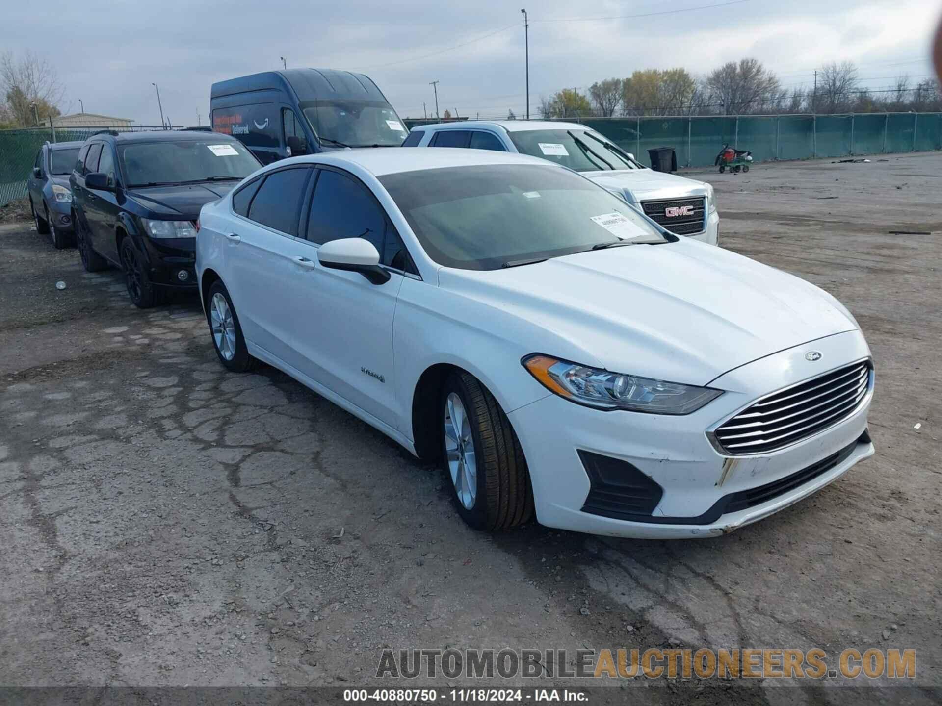 3FA6P0LU8KR222797 FORD FUSION HYBRID 2019