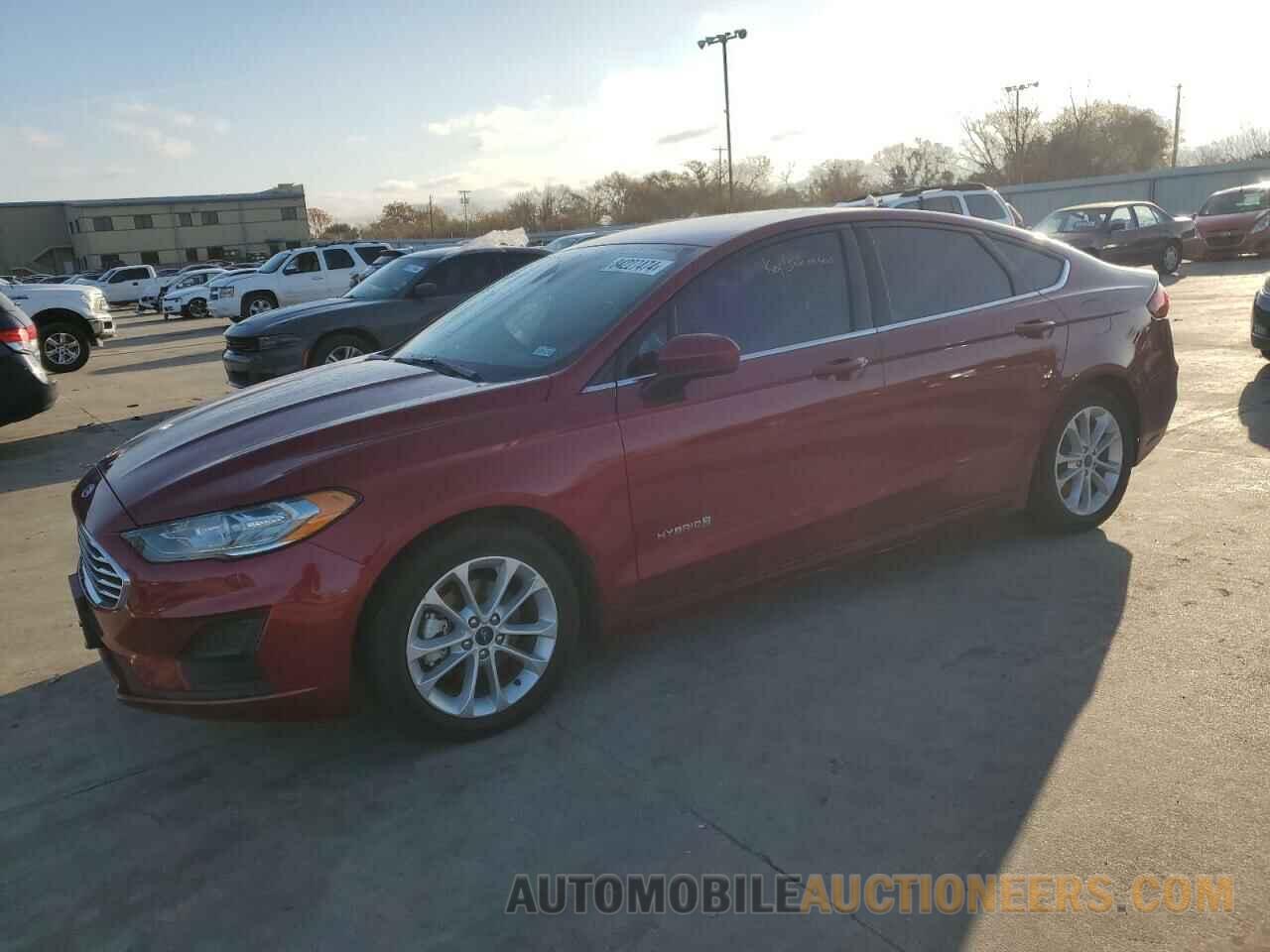 3FA6P0LU8KR225649 FORD FUSION 2019