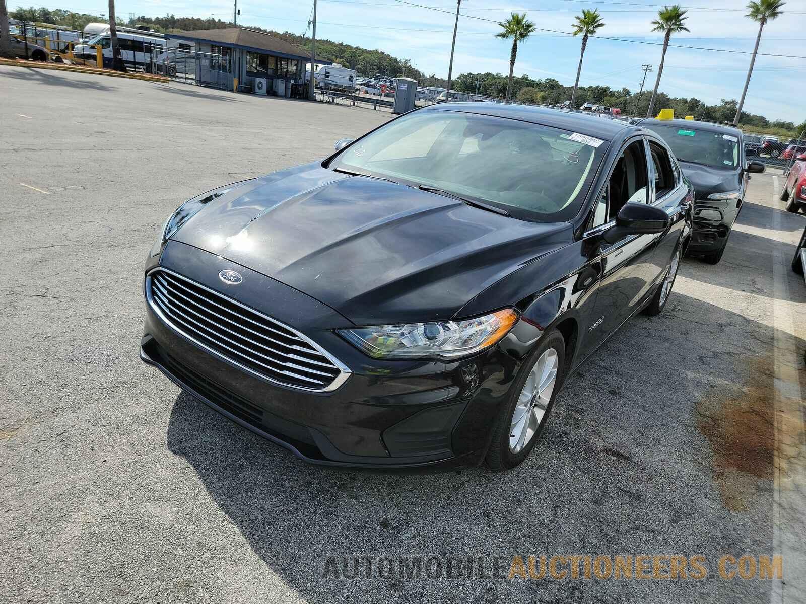 3FA6P0LU8KR234416 Ford Fusion Hybrid 2019