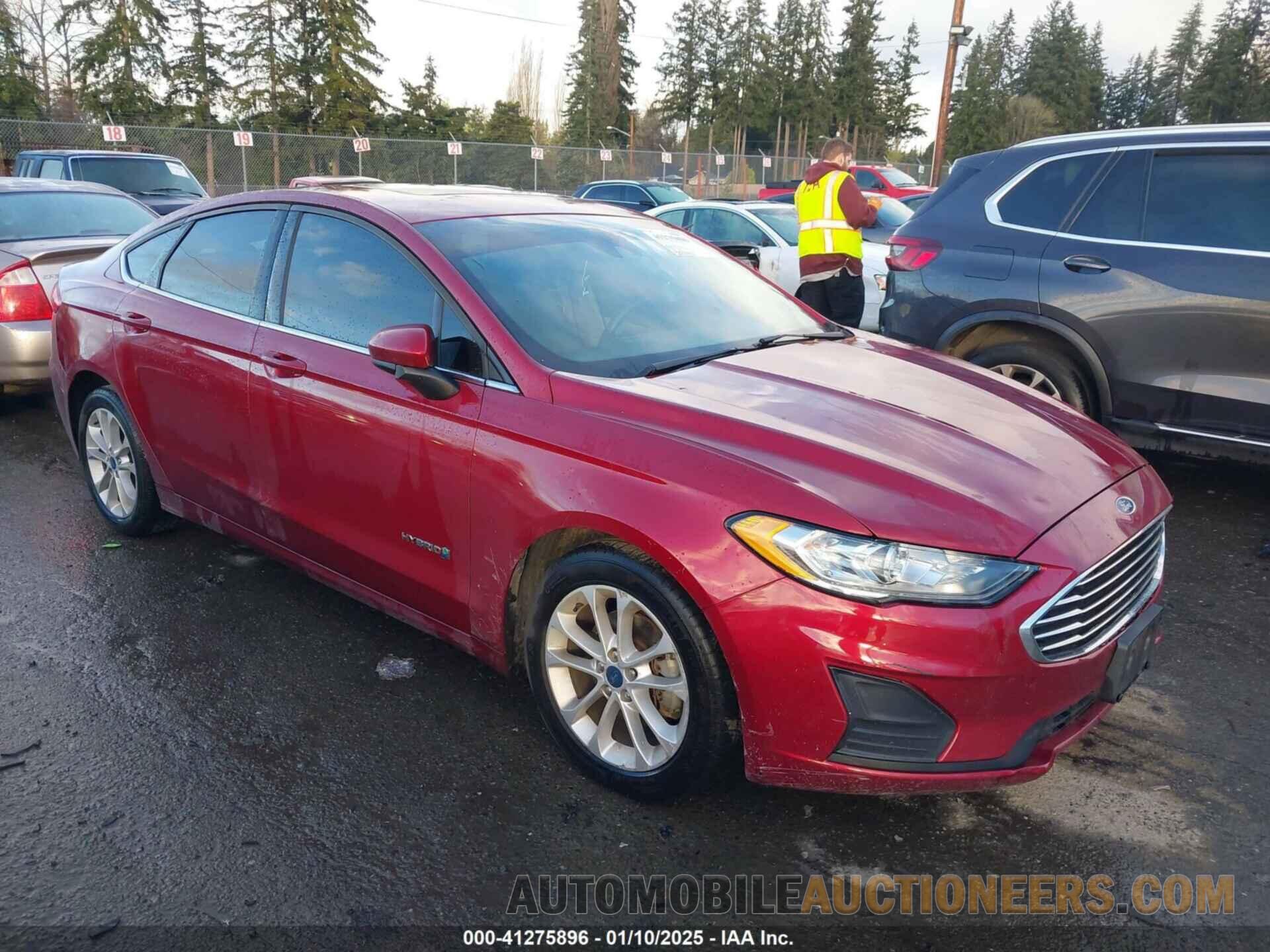 3FA6P0LU8KR241902 FORD FUSION HYBRID 2019