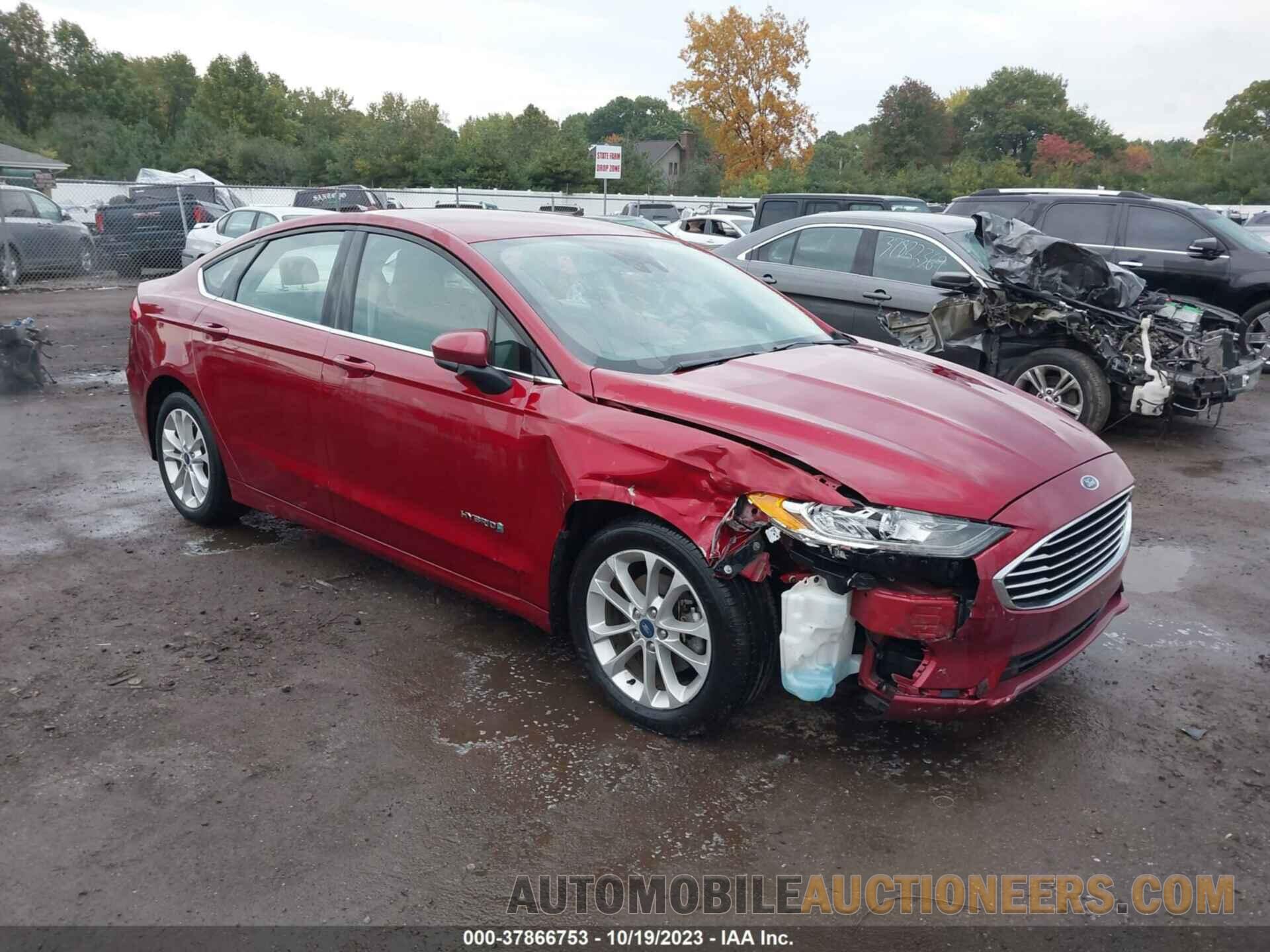 3FA6P0LU8KR263348 FORD FUSION HYBRID 2019