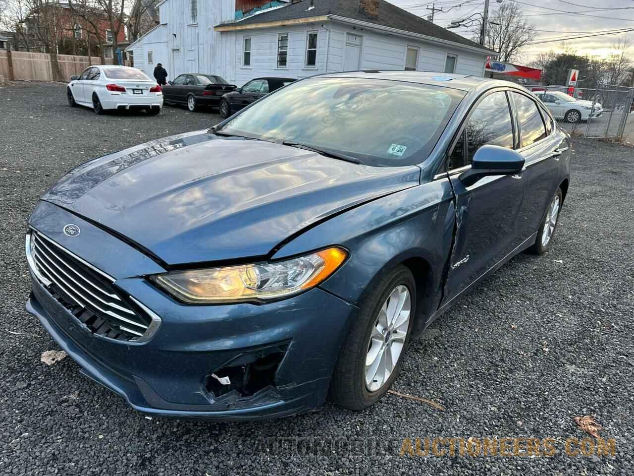 3FA6P0LU9KR109764 FORD FUSION 2019