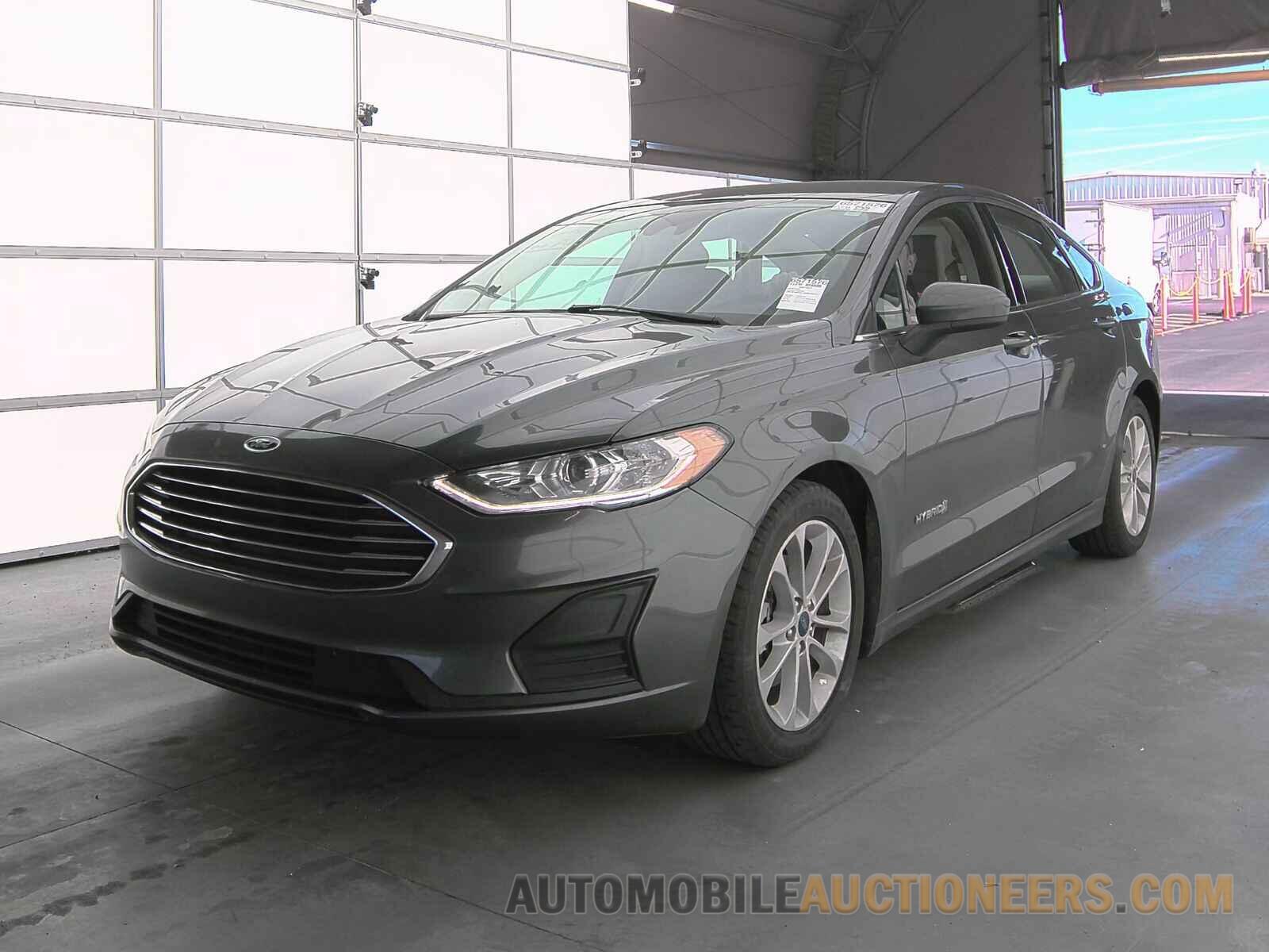 3FA6P0LU9KR154171 Ford Fusion Hybrid 2019