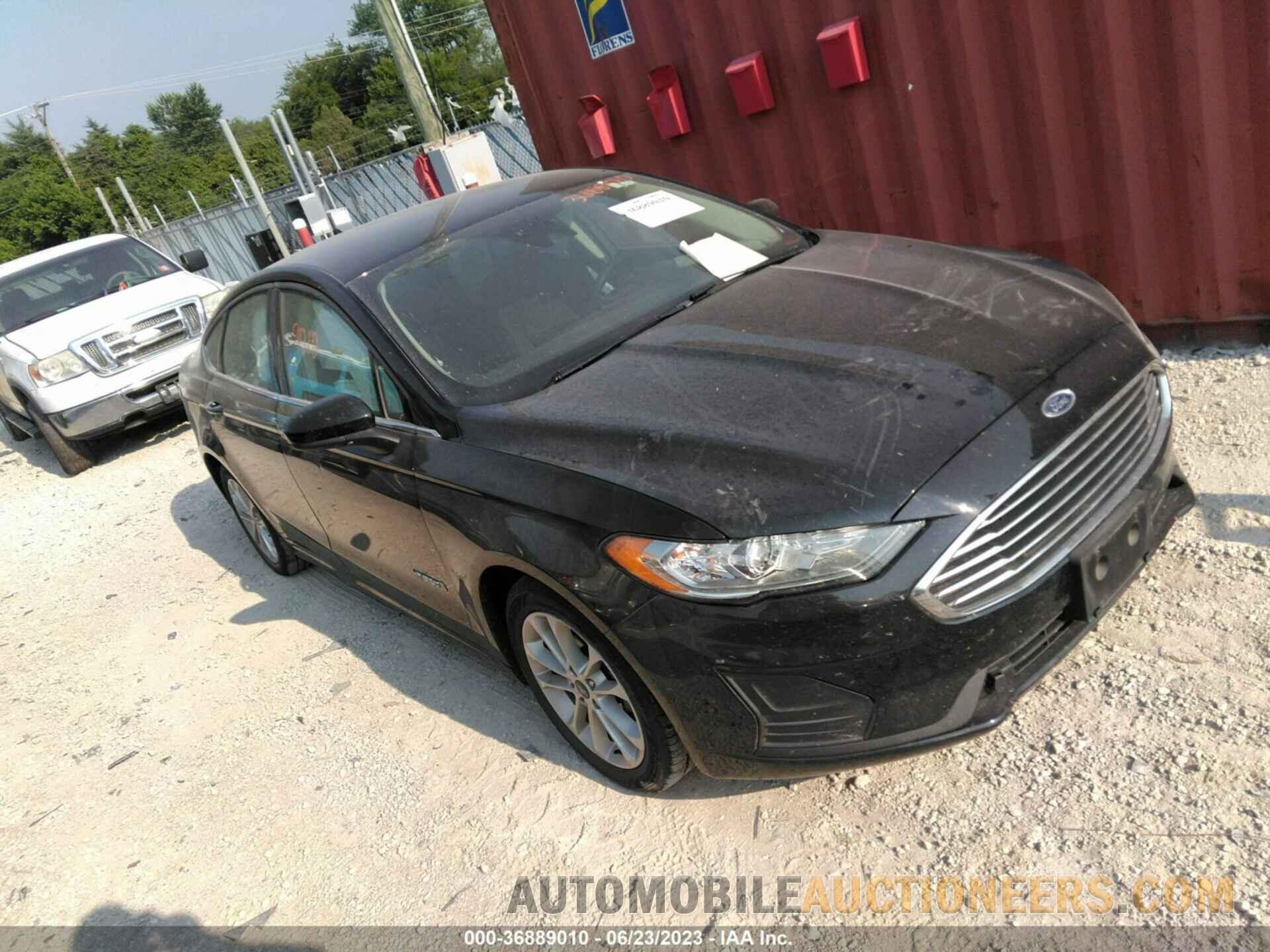 3FA6P0LU9KR173657 FORD FUSION HYBRID 2019