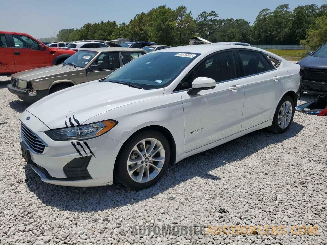 3FA6P0LU9KR256733 FORD FUSION 2019