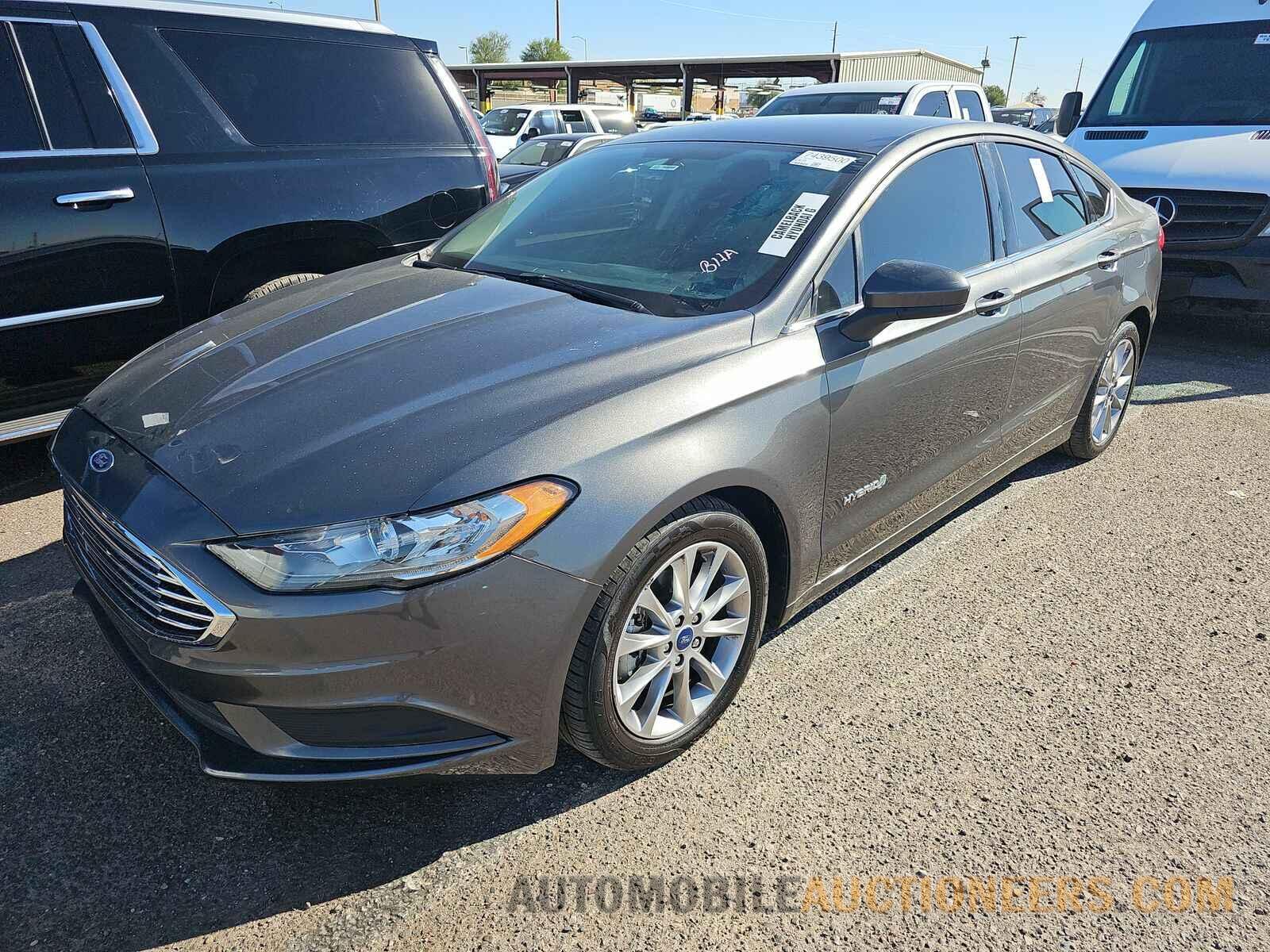 3FA6P0LUXHR164720 Ford Fusion Hybrid 2017