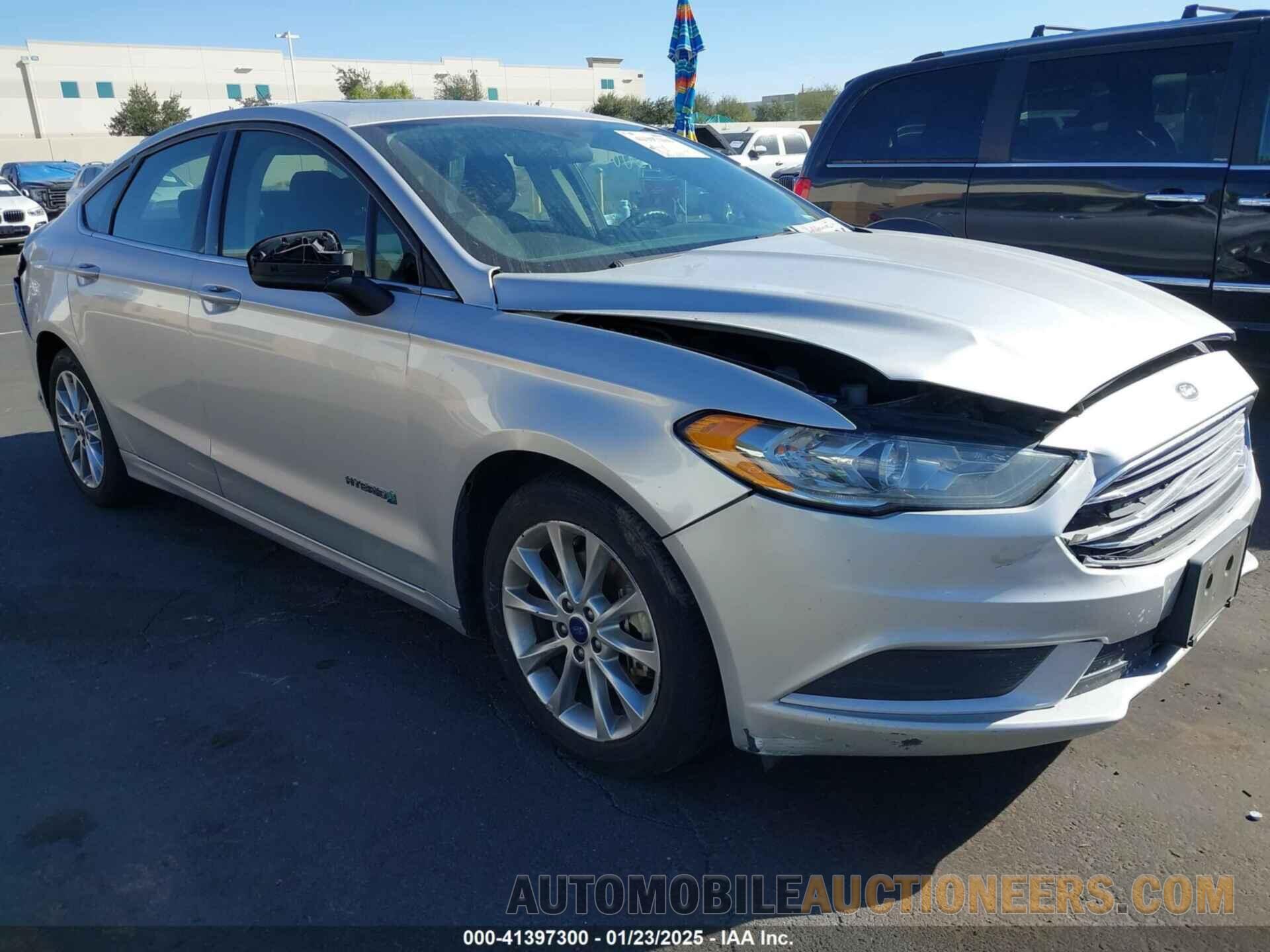 3FA6P0LUXHR233843 FORD FUSION HYBRID 2017