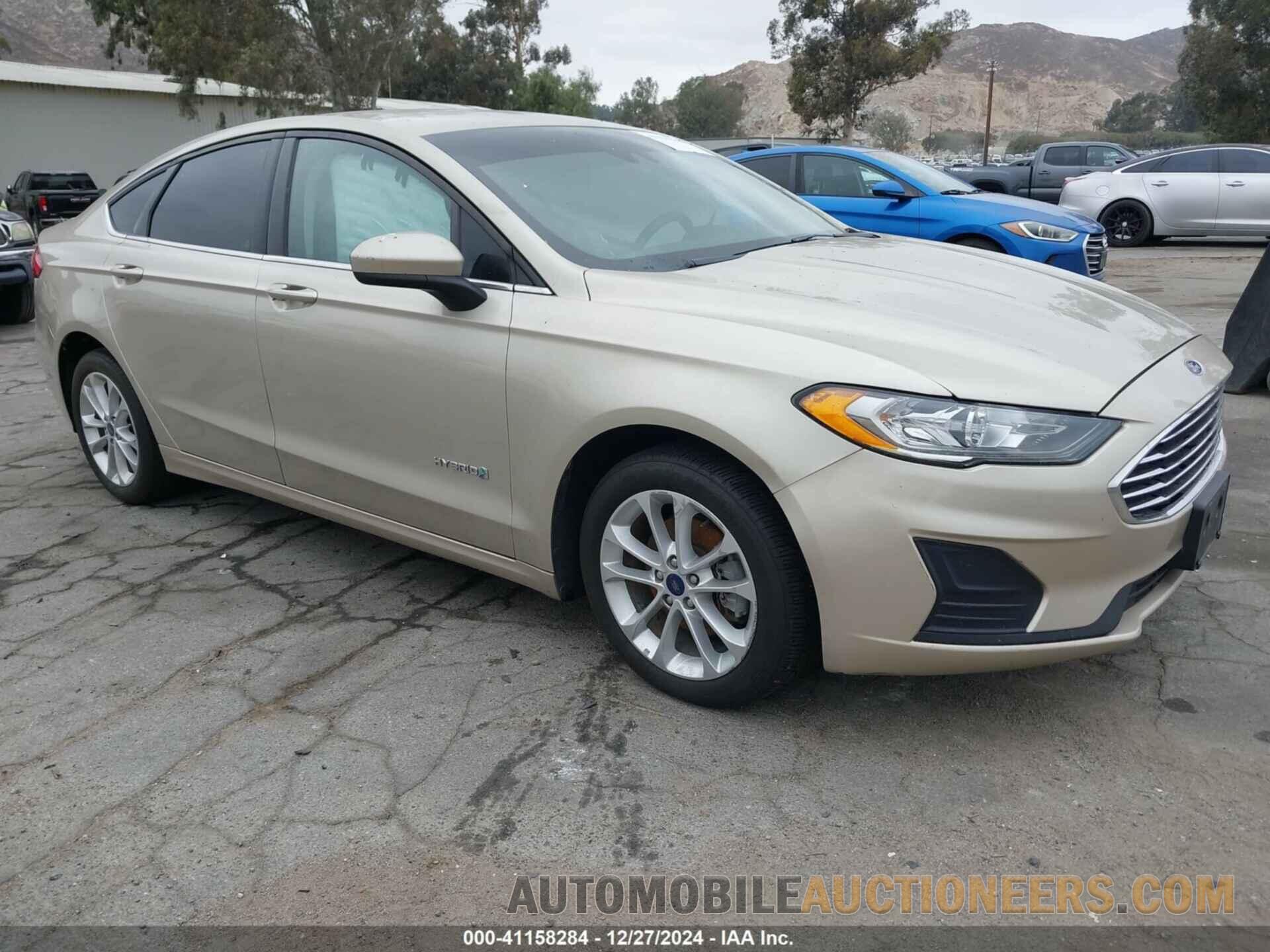 3FA6P0LUXKR148721 FORD FUSION HYBRID 2019