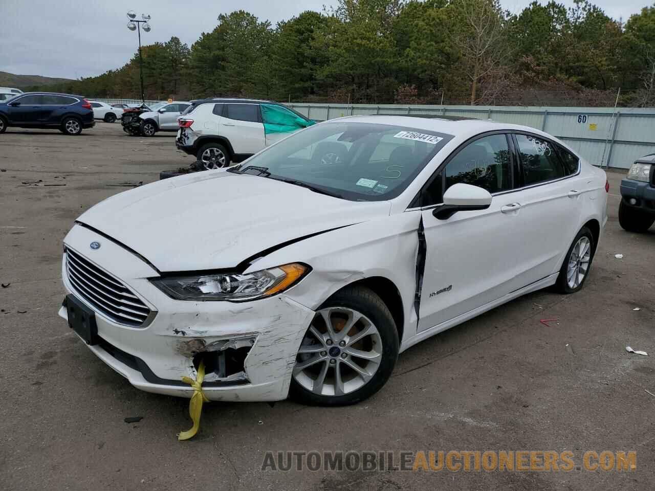 3FA6P0LUXKR157404 FORD FUSION 2019