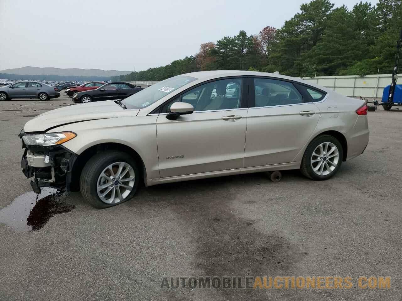 3FA6P0LUXKR158102 FORD FUSION 2019