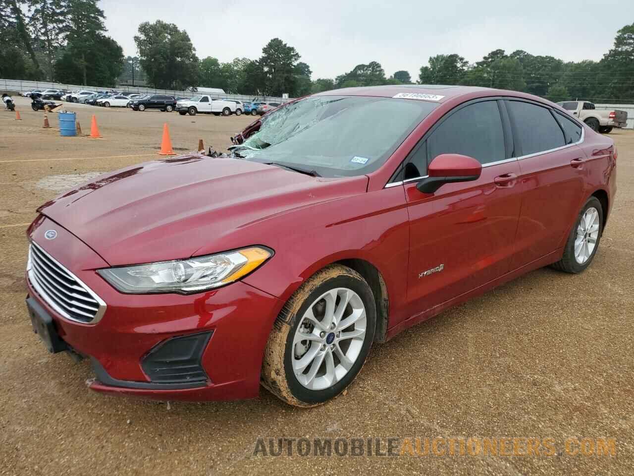 3FA6P0LUXKR188295 FORD FUSION 2019