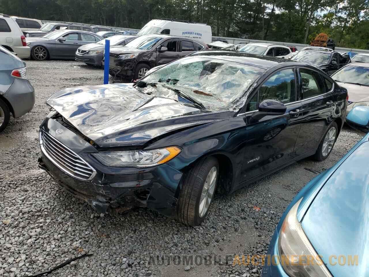 3FA6P0LUXKR205046 FORD FUSION 2019