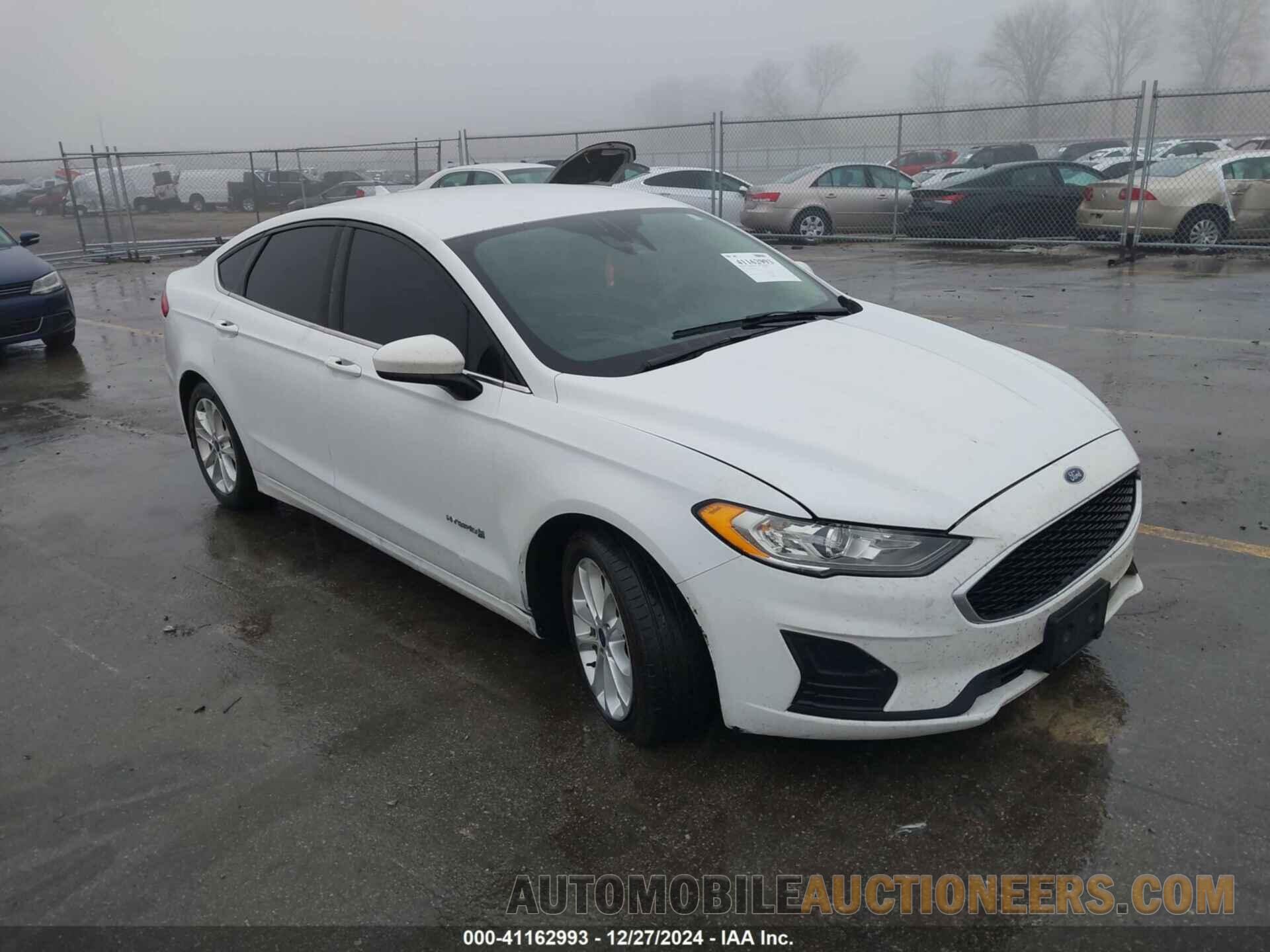 3FA6P0LUXKR205922 FORD FUSION HYBRID 2019