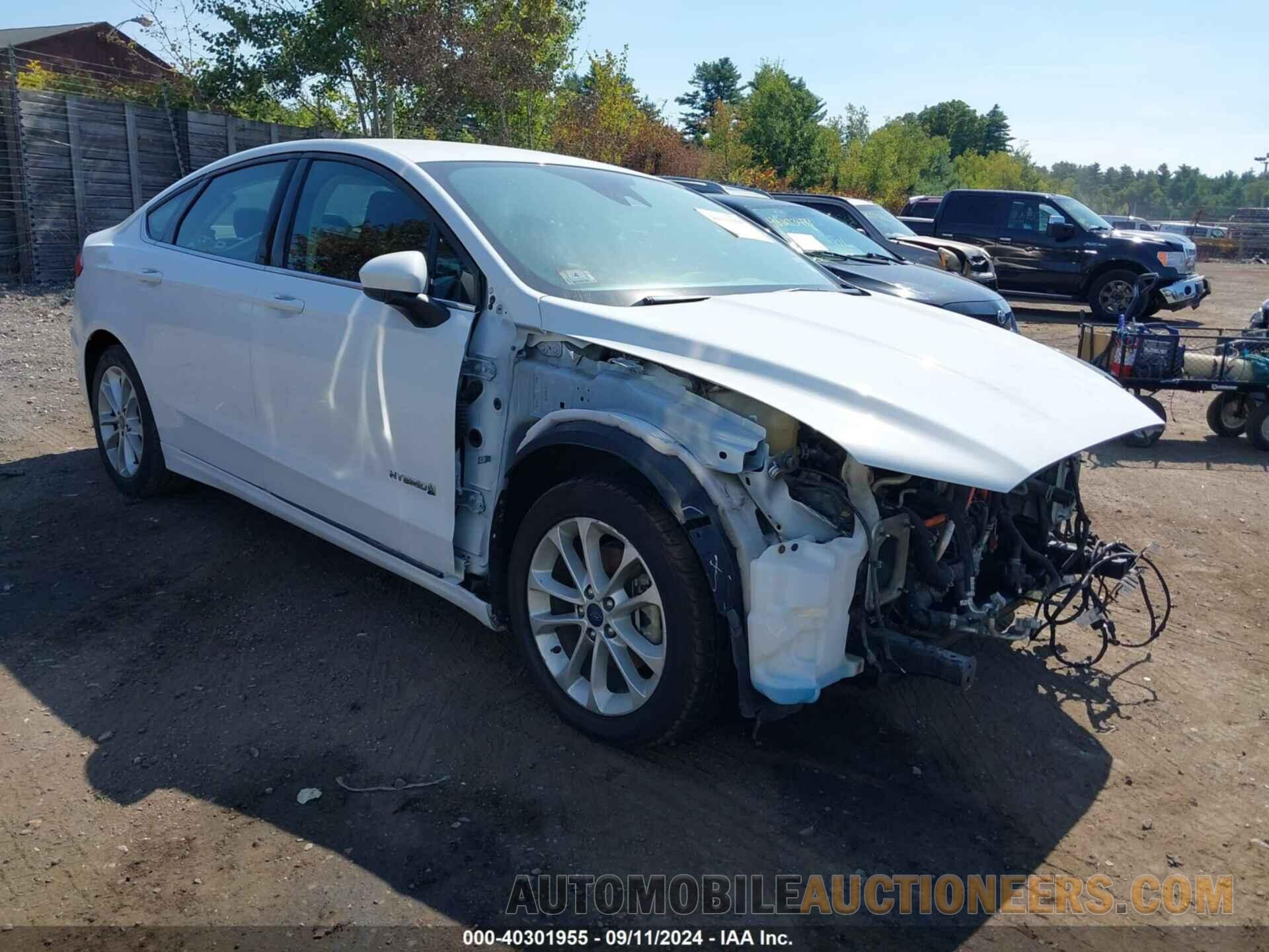 3FA6P0LUXKR212689 FORD FUSION HYBRID 2019